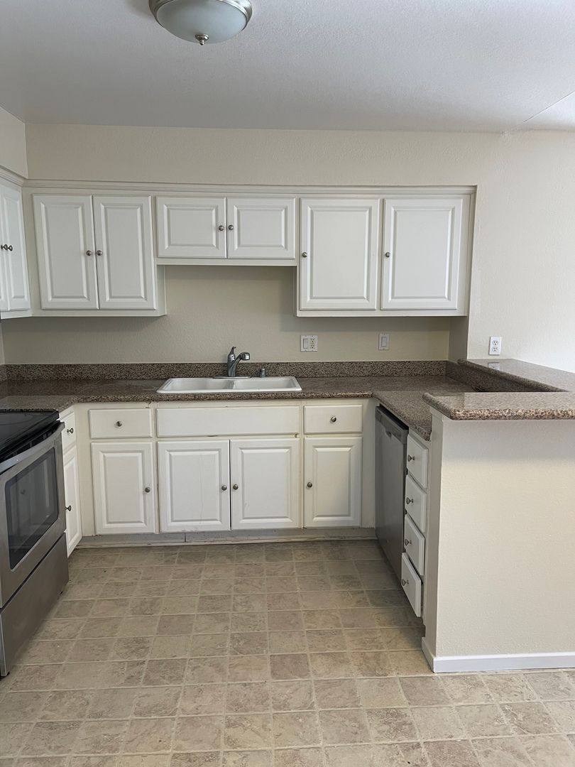 Condo for rent at 2915 N Texas St, Fairfield, CA 94533