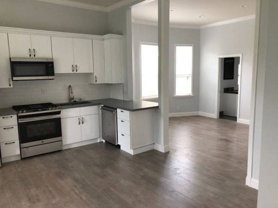 Apartment for rent at 828 Milton St, Oakland, CA 94607