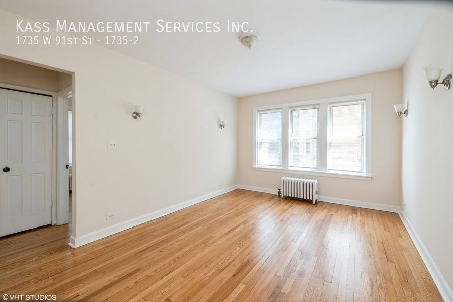 Apartment for rent at 1735 W 91st St #2, Chicago, IL 60620