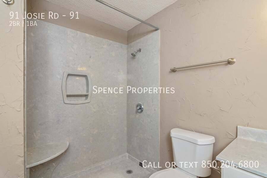 Apartment for rent at 91 Josie Rd #91, Mary Esther, FL 32569