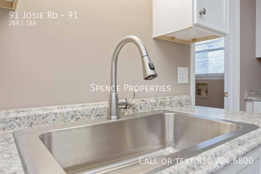 Apartment for rent at 91 Josie Rd #91, Mary Esther, FL 32569