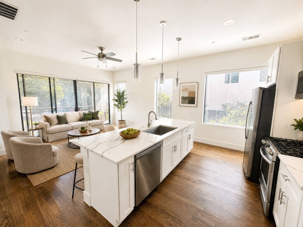 Townhouse for rent at 1931 N Prairie Ave, Dallas, TX 75204