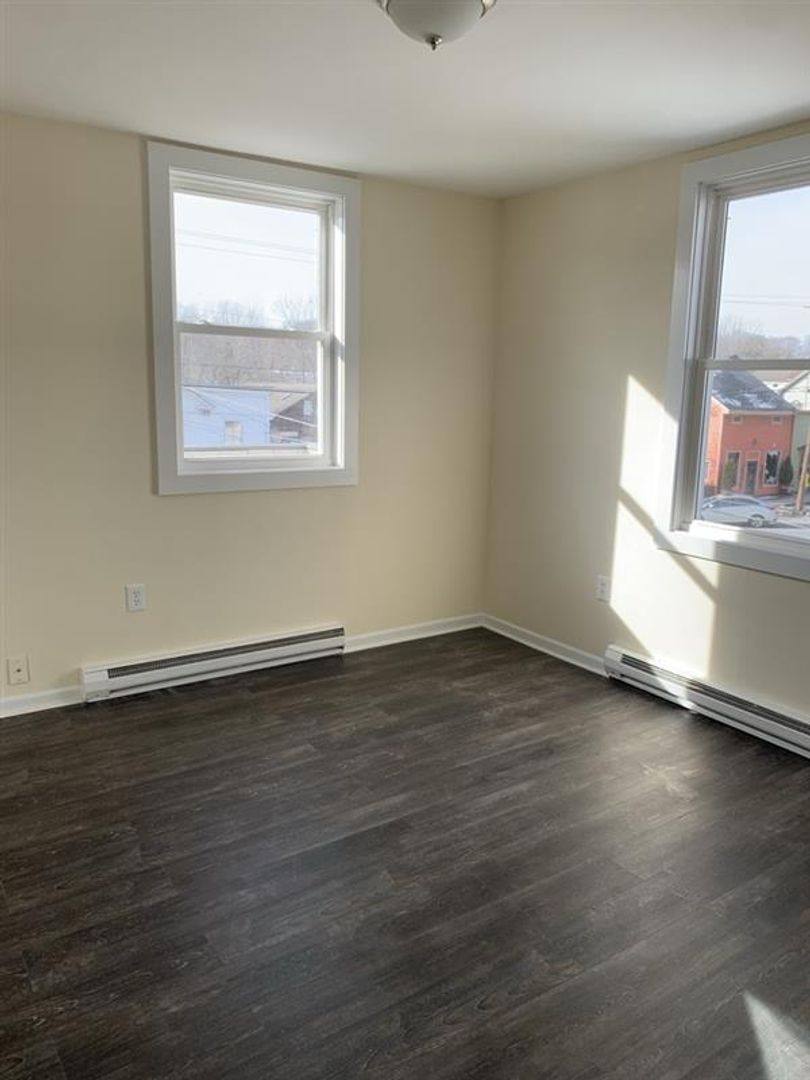 Apartment for rent at 35 Main St, West Stockbridge, MA 01266