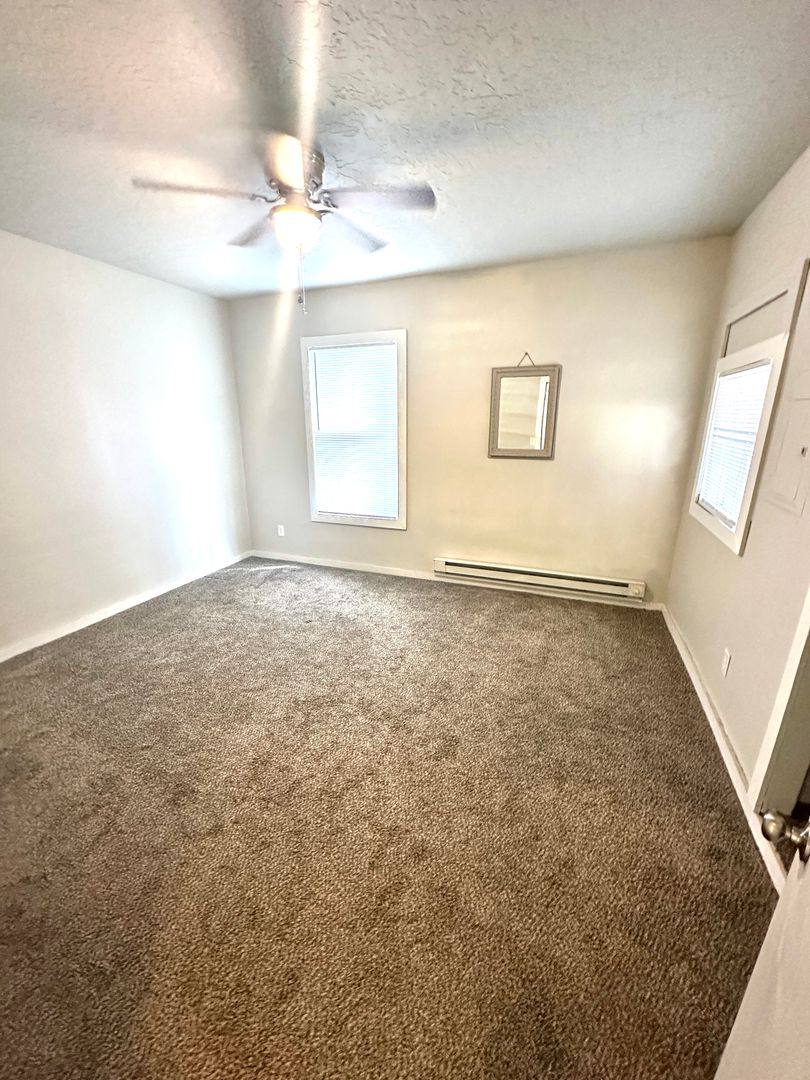 Apartment for rent at 304 N Webb, Webb City, MO 64870