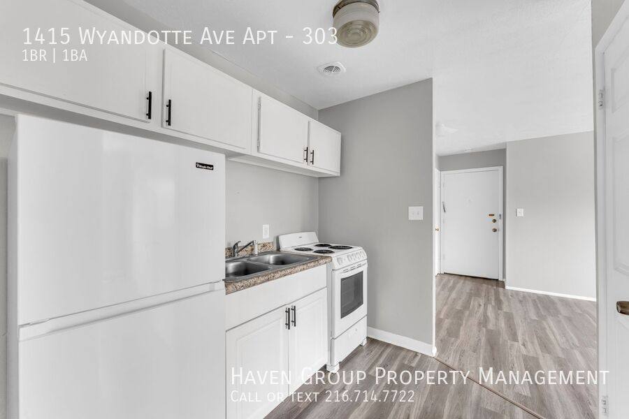 Apartment for rent at 1415 Wyandotte Ave #303, Lakewood, OH 44107