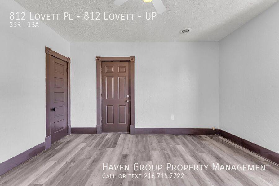 Apartment for rent at 812 Lovett Place #812 Lovett-Up, Lorain, OH 44052