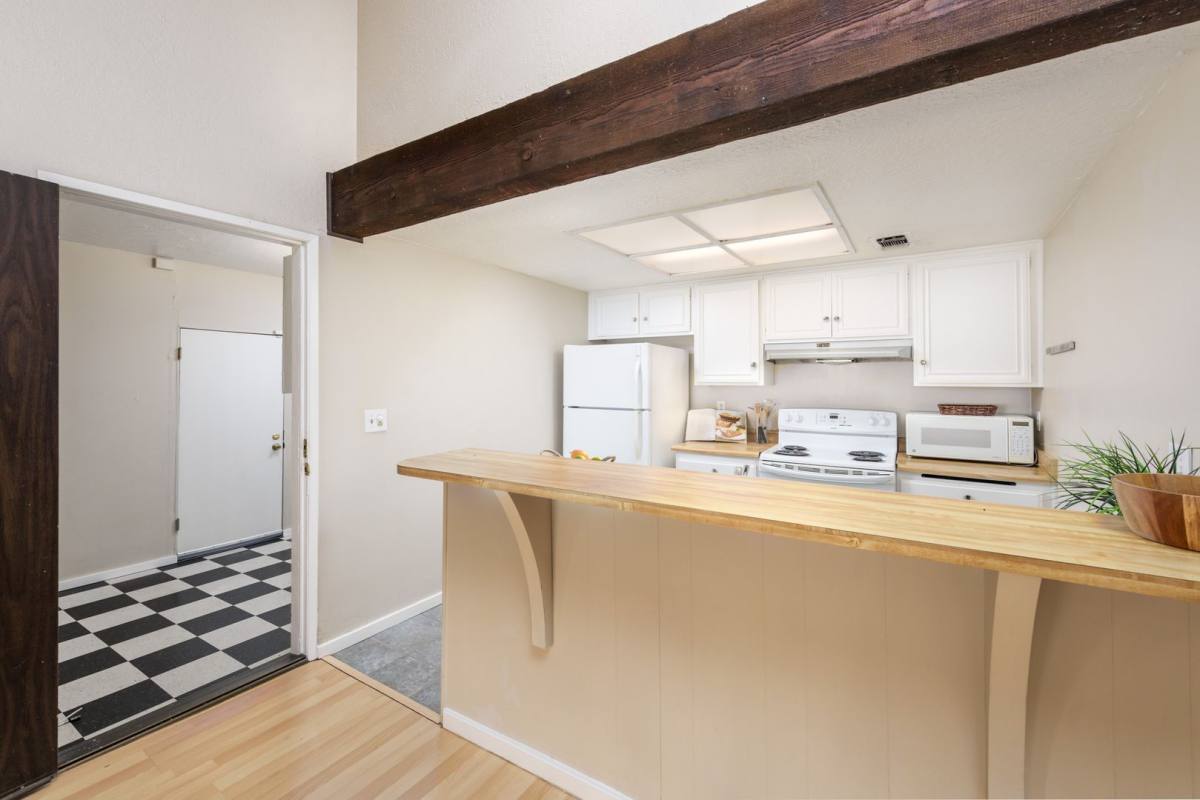 House for rent at 2306 E 8th St, Davis, CA 95618