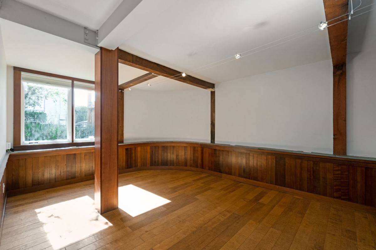 Apartment for rent at 2163 Alameda Ave, Alameda, CA 94501