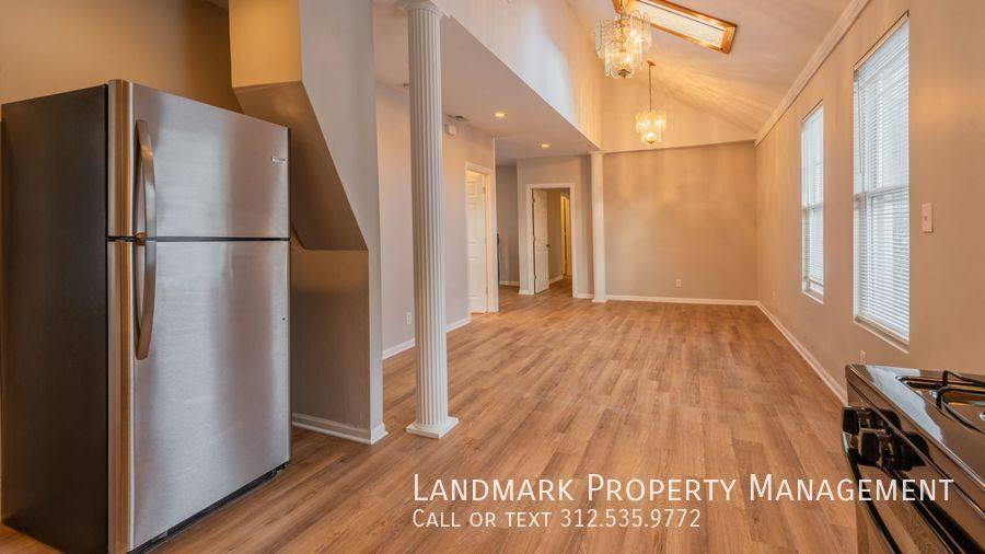 Apartment for rent at 1529 W Cortez #2F, Chicago, IL 60642
