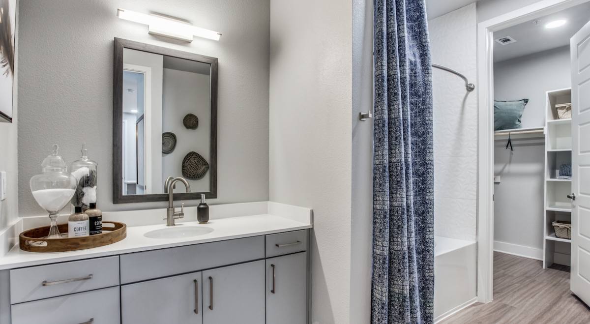Apartment for rent at 1122 Shady Lane #A5-27, Austin, TX 78721