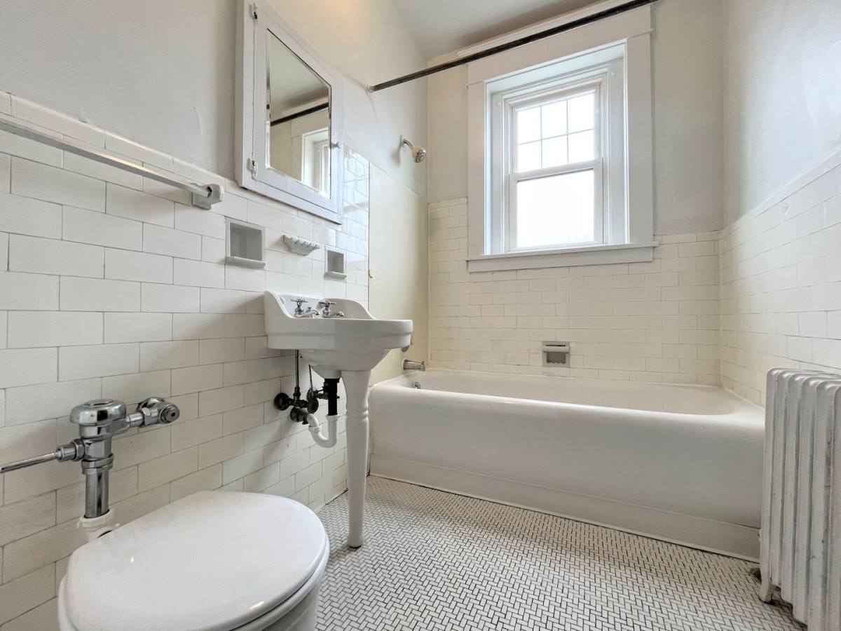 Apartment for rent at 196 Crescent Ave, Buffalo, NY 14214