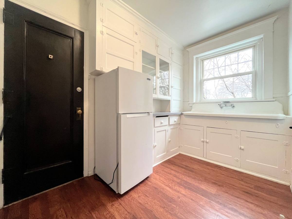 Apartment for rent at 196 Crescent Ave, Buffalo, NY 14214