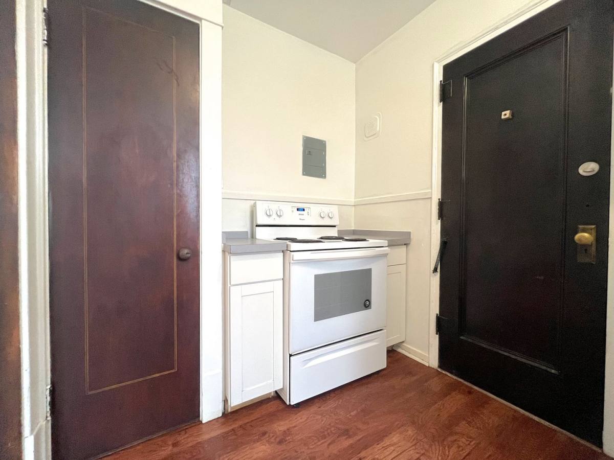 Apartment for rent at 196 Crescent Ave, Buffalo, NY 14214