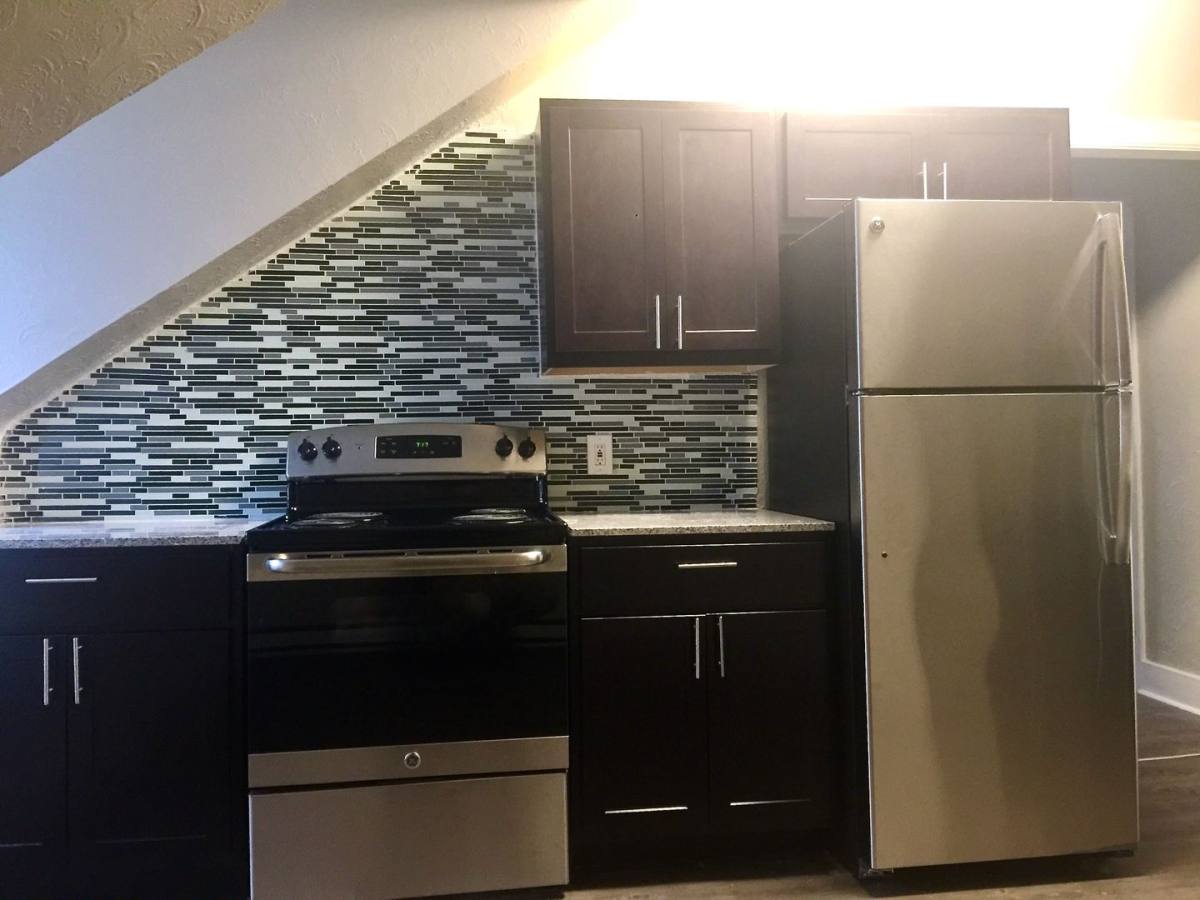 Apartment for rent at 300 - 302 W Sycamore St, Pittsburgh, PA 15211