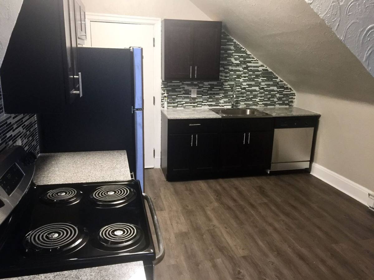 Apartment for rent at 300 - 302 W Sycamore St, Pittsburgh, PA 15211