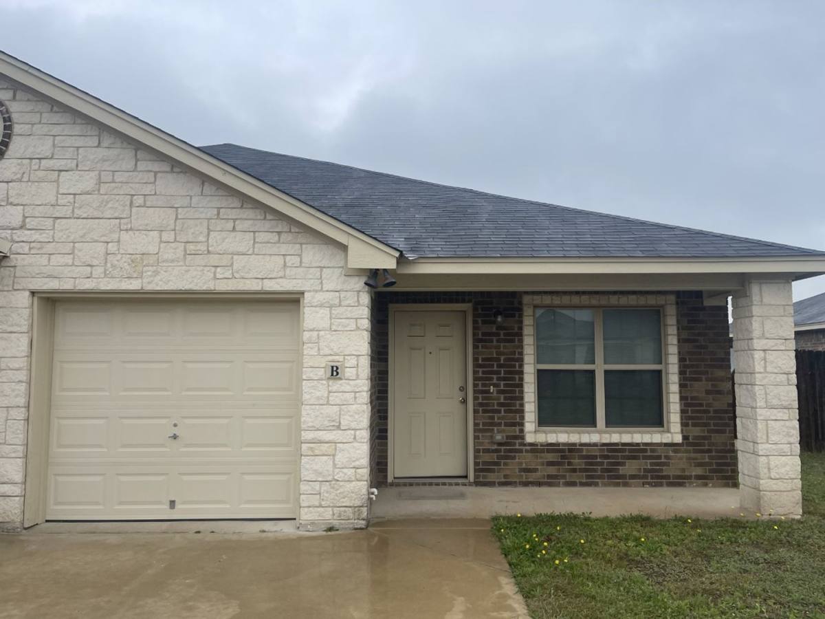 Apartment for rent at 1309 Vanguard, Killeen, TX 76549