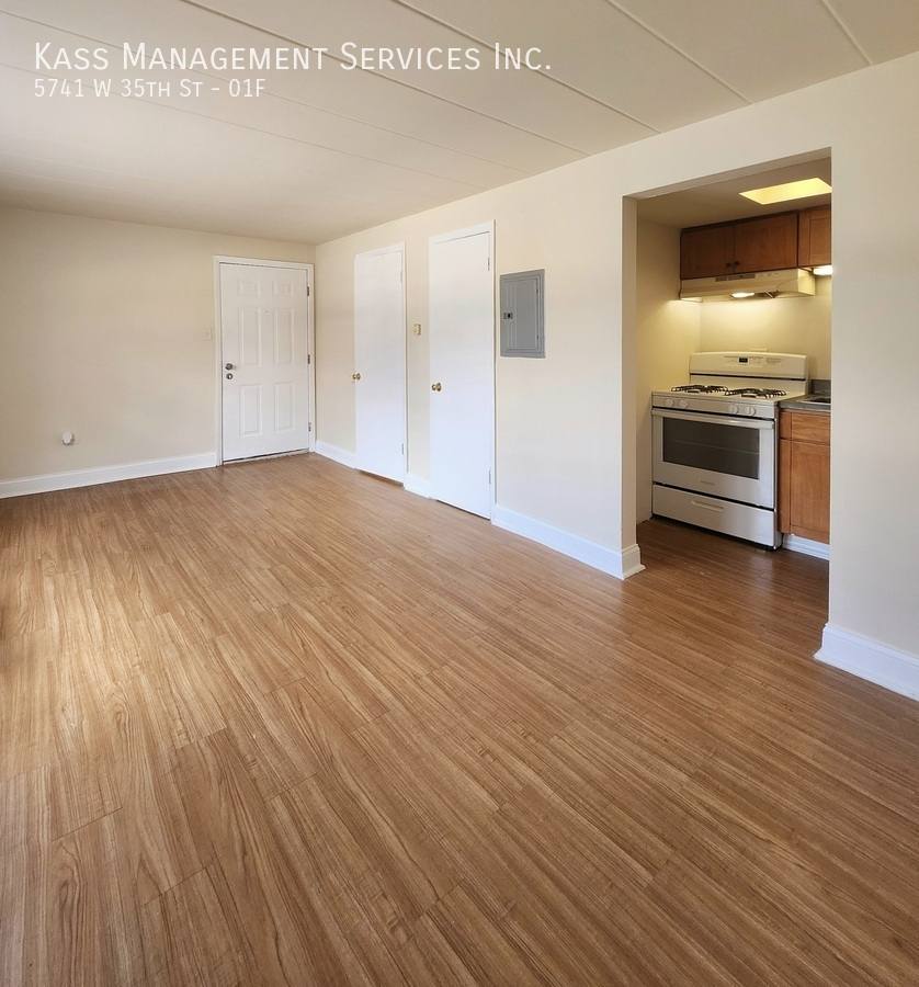 Apartment for rent at 5741 W 35th St #1F, Cicero, IL 60804