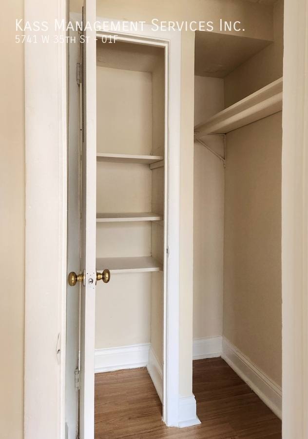 Apartment for rent at 5741 W 35th St #1F, Cicero, IL 60804