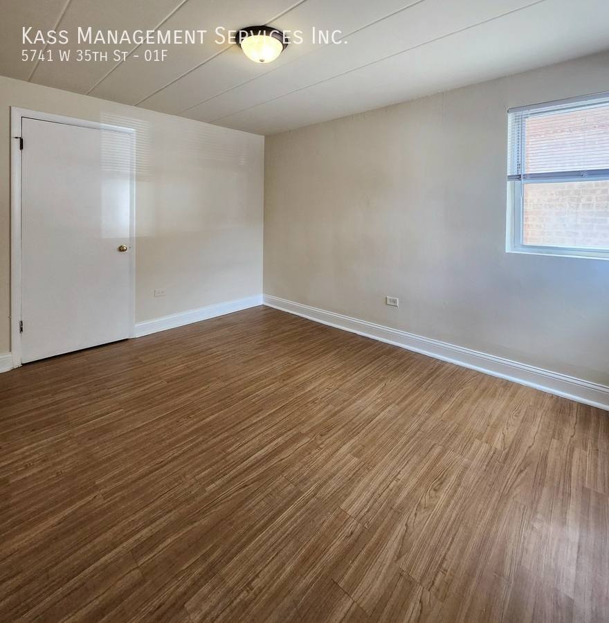 Apartment for rent at 5741 W 35th St #1F, Cicero, IL 60804