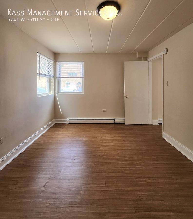 Apartment for rent at 5741 W 35th St #1F, Cicero, IL 60804