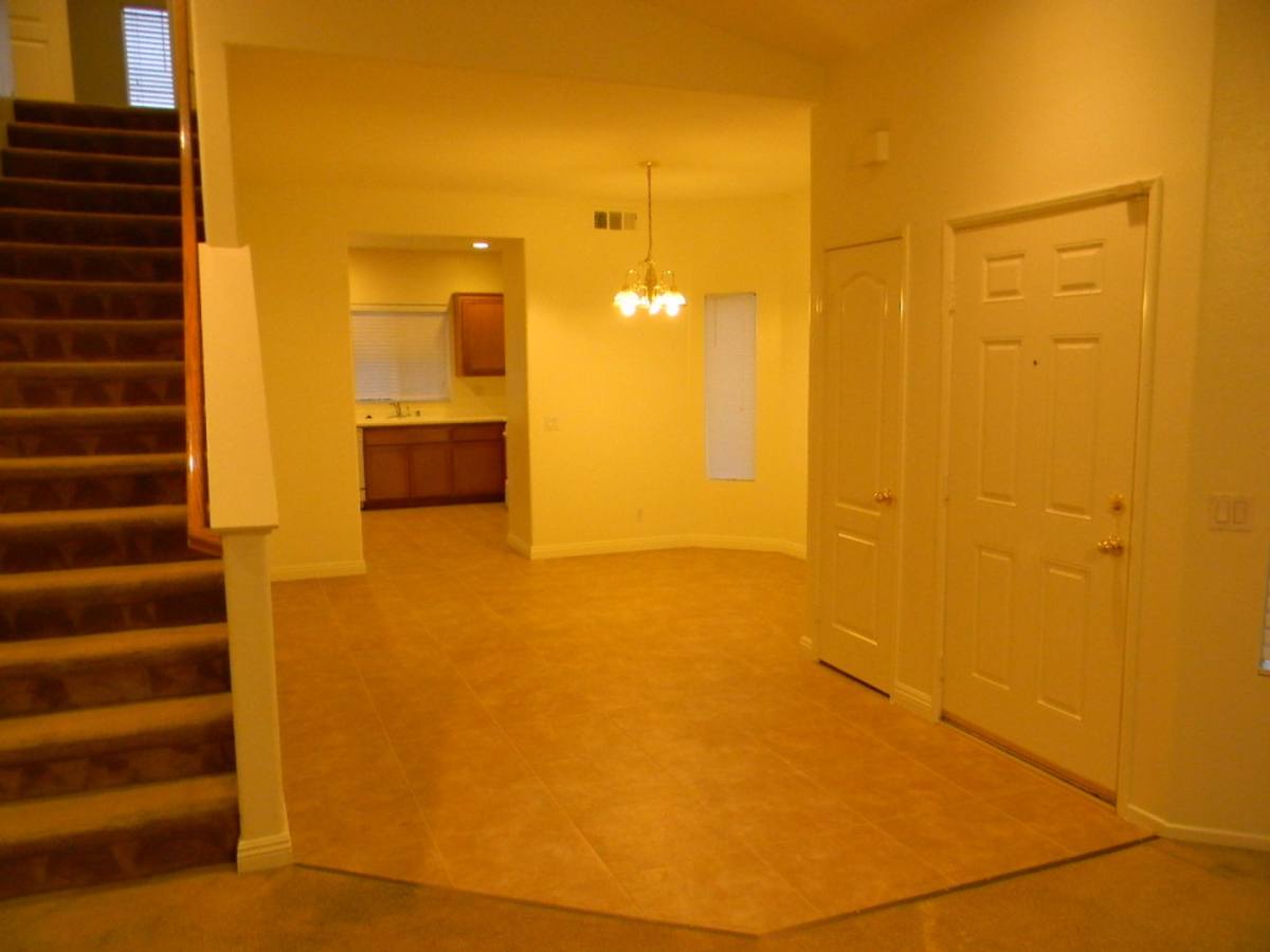 House for rent at 1479 Cottonwood St, Upland, CA 91786