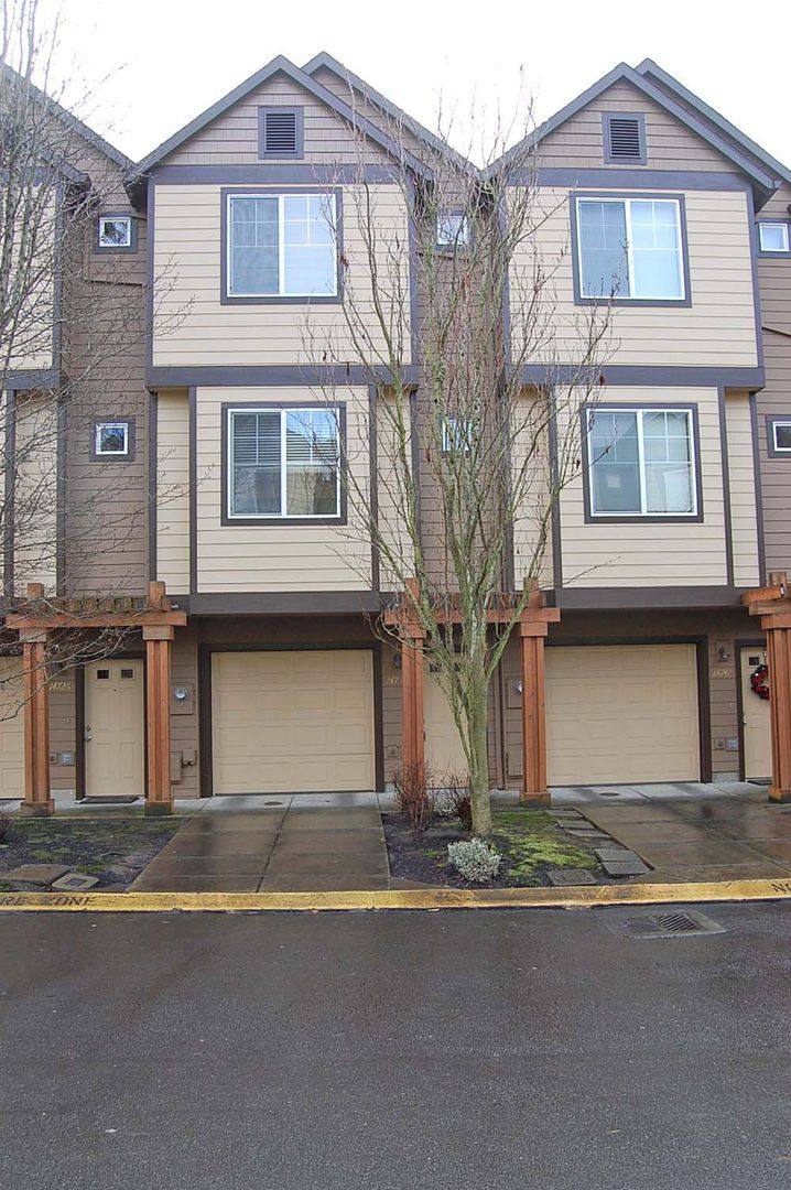 Townhouse for rent at 14742 SW Trout Creek Lane, Beaverton, OR 97006