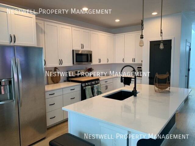 House for rent at 10692 S Kestrel Rise Rd, South Jordan, UT 84009