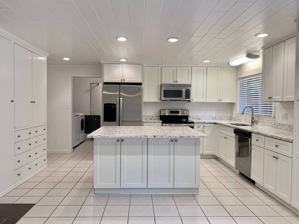 Apartment for rent at 18530 92nd Ave NE, Bothell, WA 98011