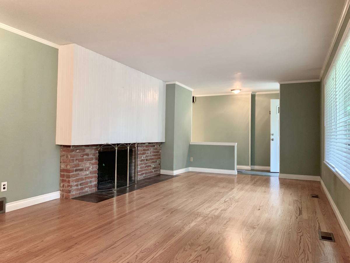 Apartment for rent at 18530 92nd Ave NE, Bothell, WA 98011