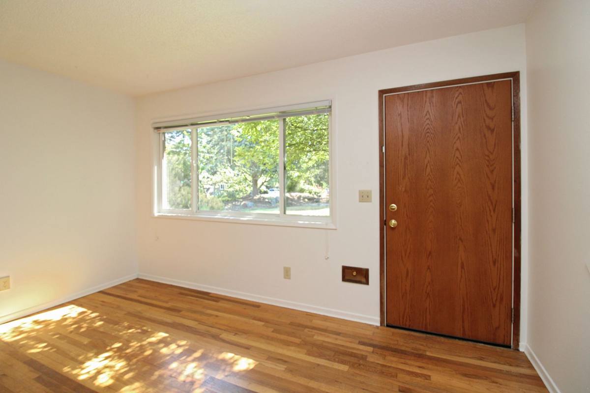 Apartment for rent at 6020 - 6024 NE Milton St, Portland, OR 97213