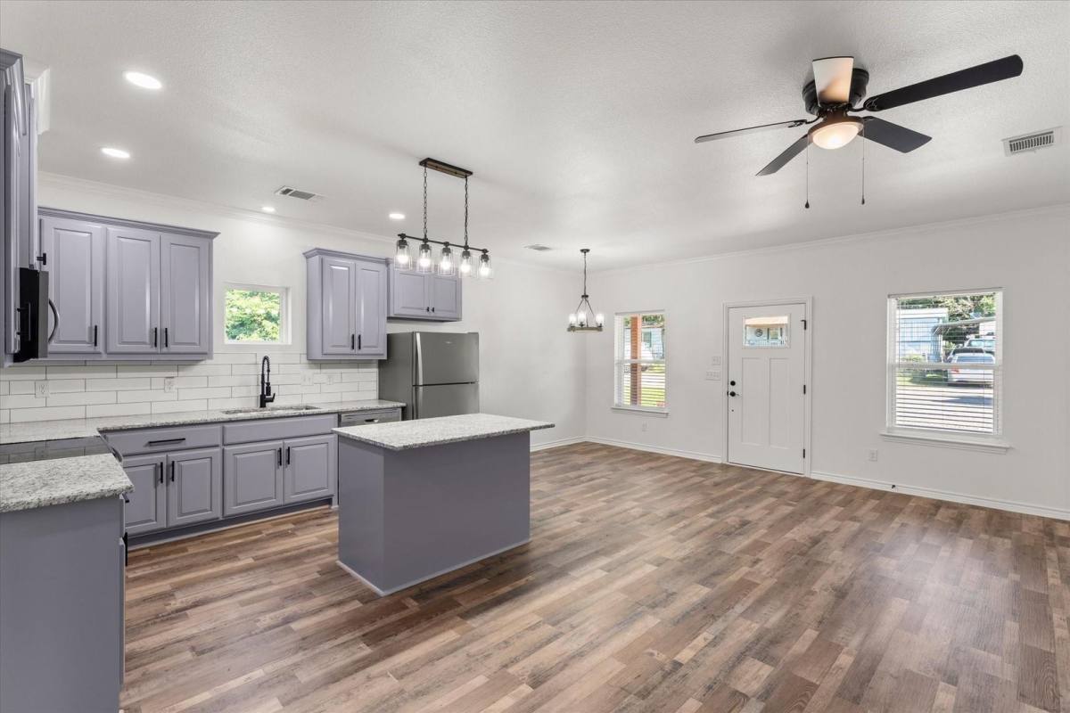 Apartment for rent at 109B Happy Hills Trail, Mabank, TX 75156