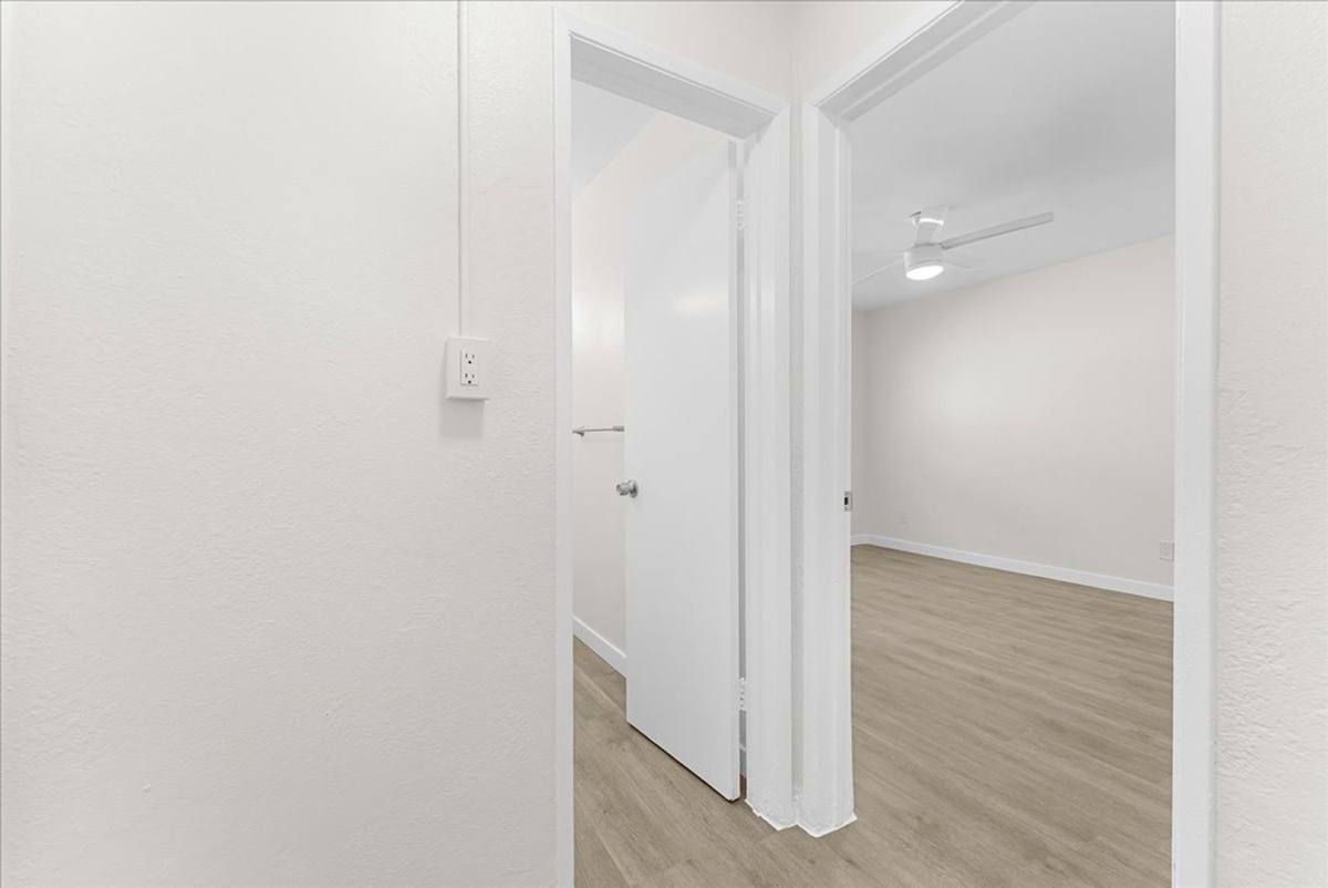Apartment for rent at 6119 Brynhurst Ave #5, Los Angeles, CA 90043