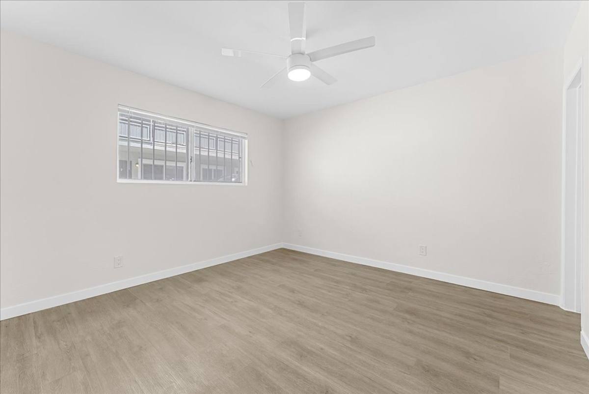 Apartment for rent at 6119 Brynhurst Ave #5, Los Angeles, CA 90043