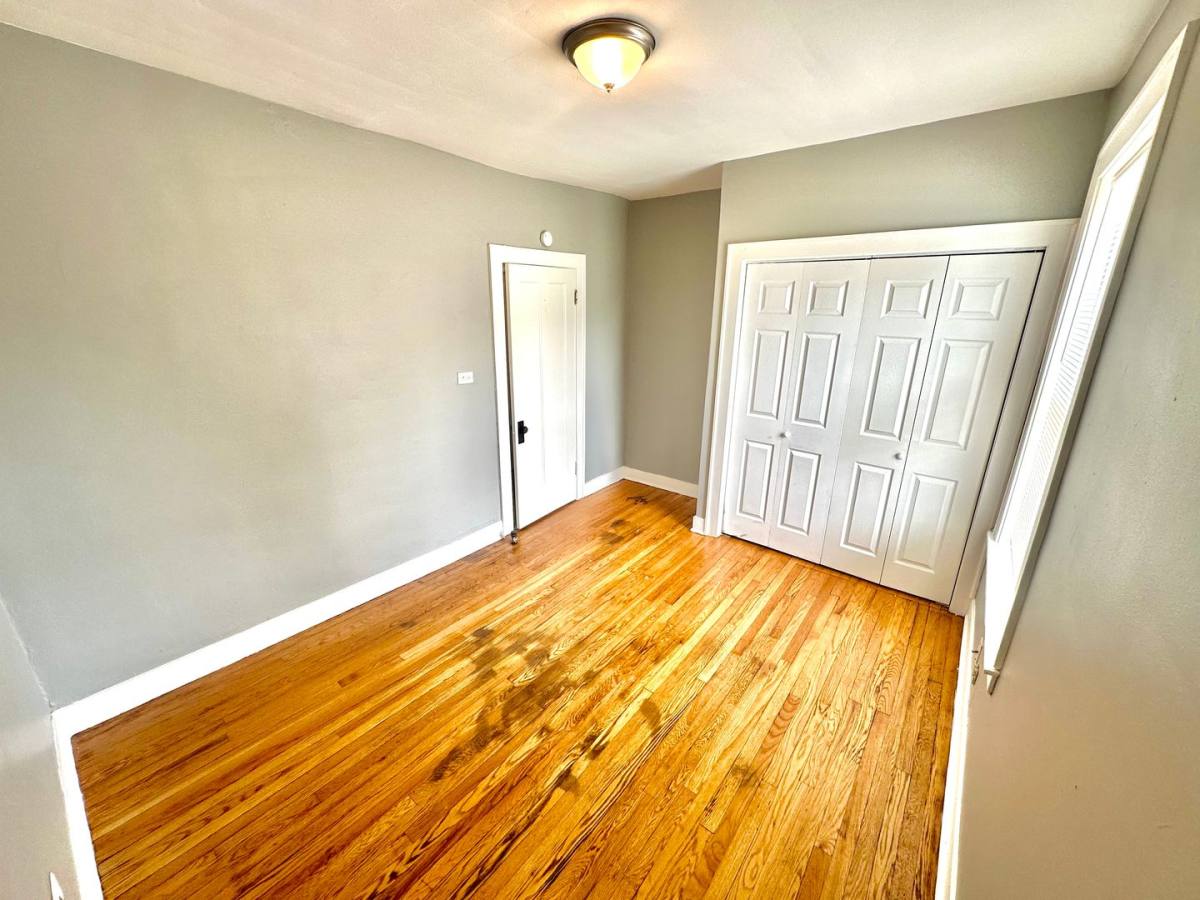 Apartment for rent at 12003-05 S Stewart #351-1, Chicago, IL 60628