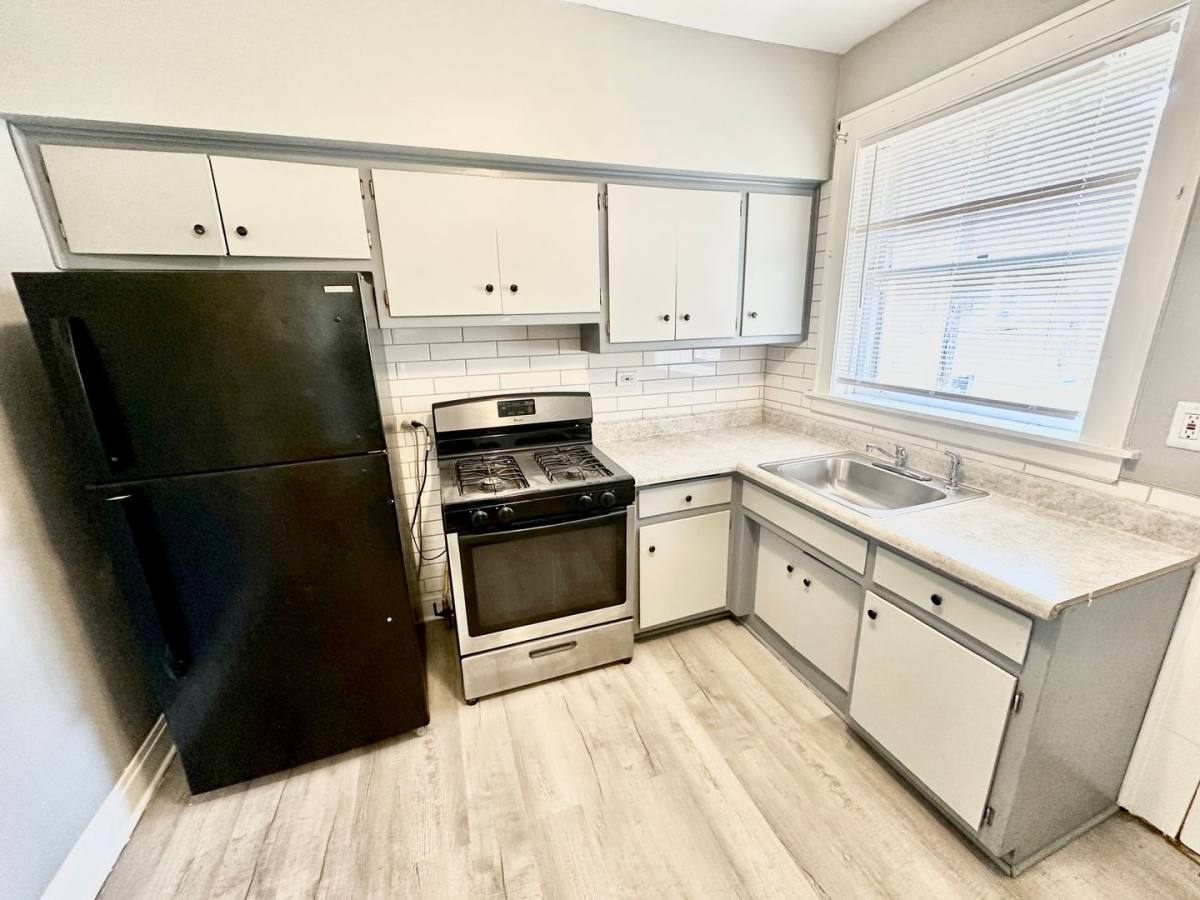 Apartment for rent at 12003-05 S Stewart #351-1, Chicago, IL 60628