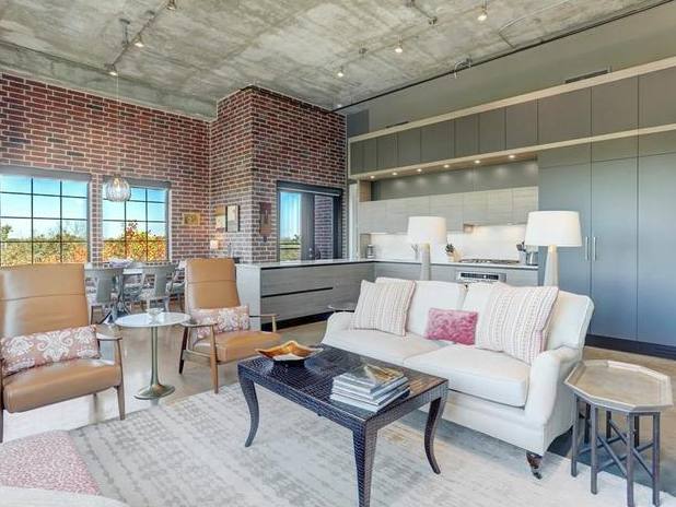 Apartment for rent at 1111 Studewood #ID70032, Houston, TX 77008