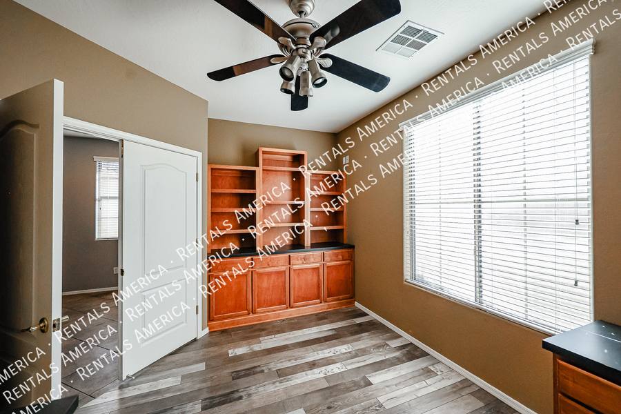 House for rent at 2614 W Florentine Rd, Phoenix, AZ 85086