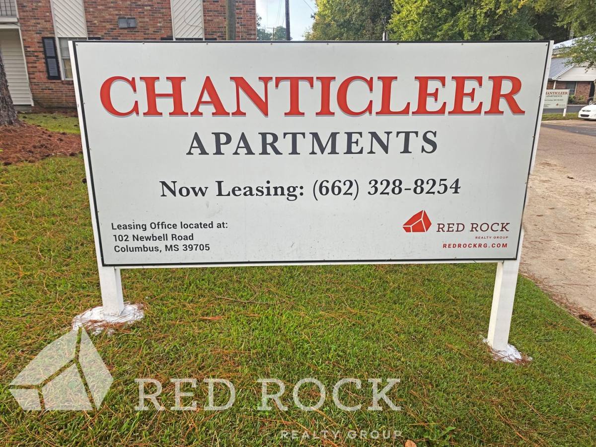 Apartment for rent at 1127 6th St N, Columbus, MS 39701