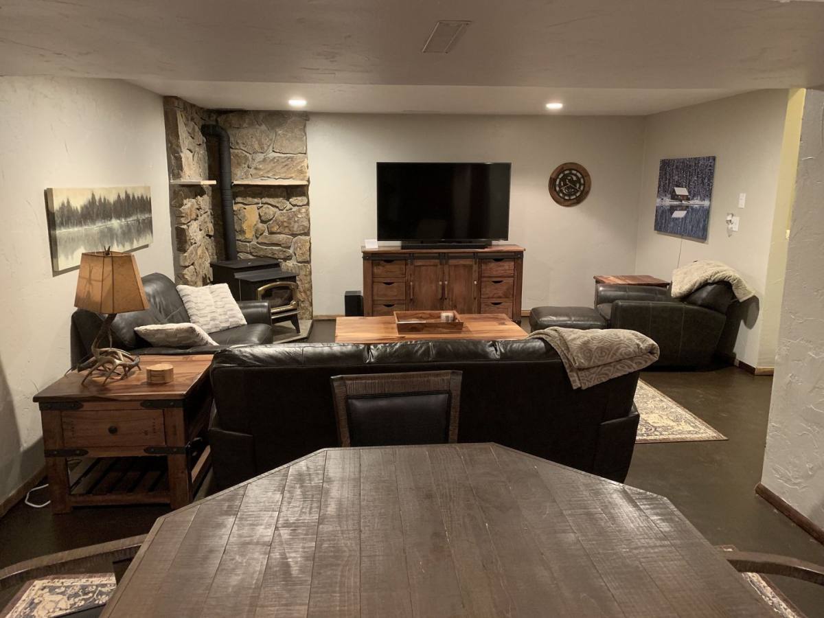 House for rent at 1040 Forest Hill Rd, Woodland Park, CO 80863