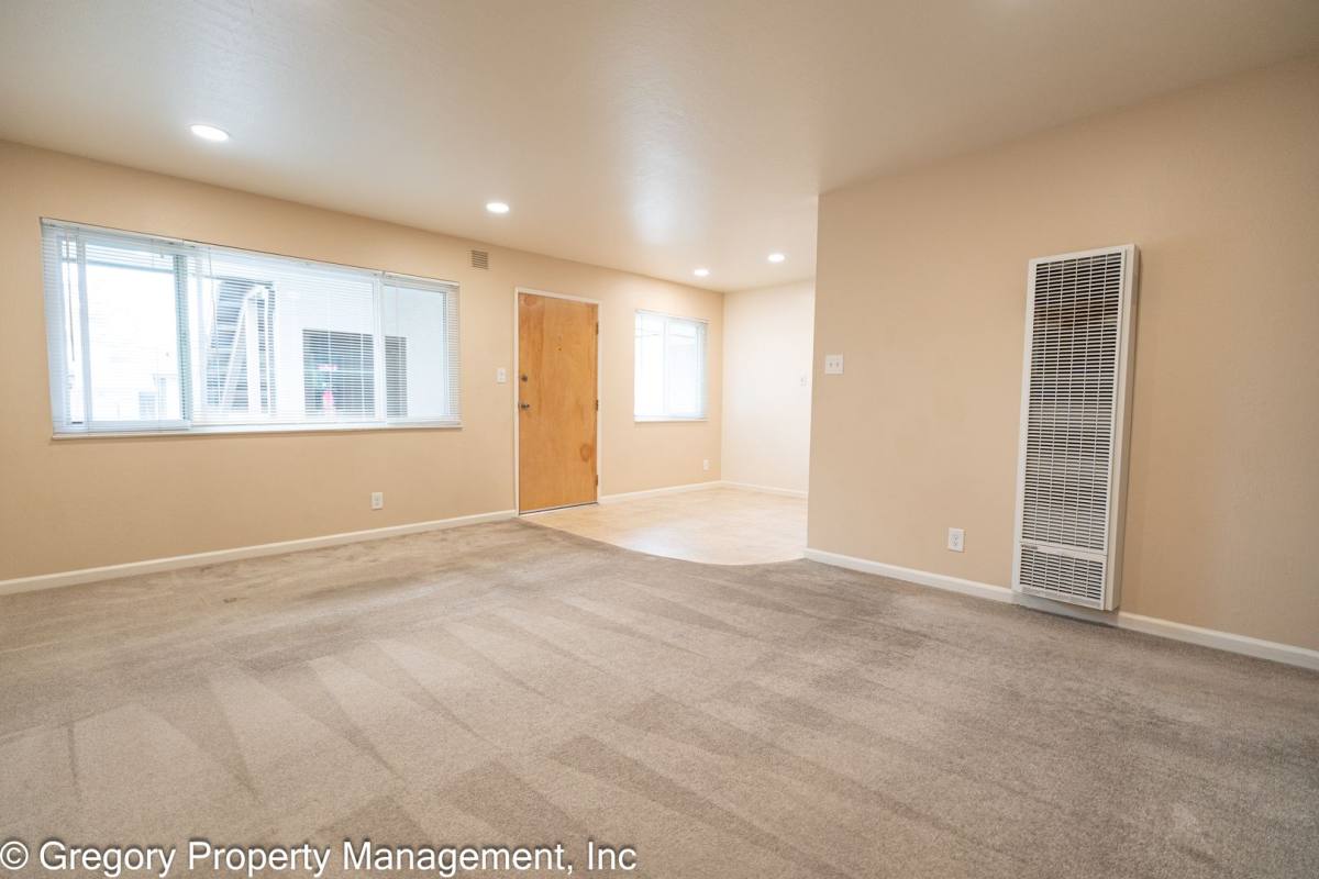 Apartment for rent at 1817 Central Ave, Alameda, CA 94501