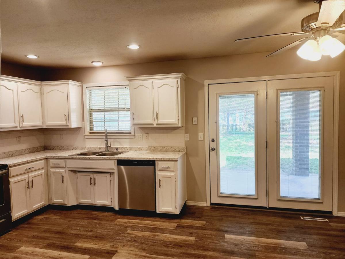 House for rent at 4303 S Sulgrove Ave, Springfield, MO 65804