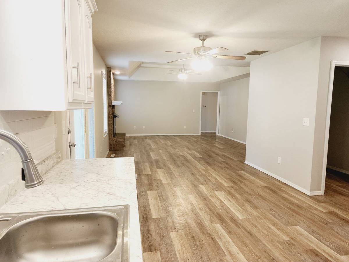House for rent at 4303 S Sulgrove Ave, Springfield, MO 65804