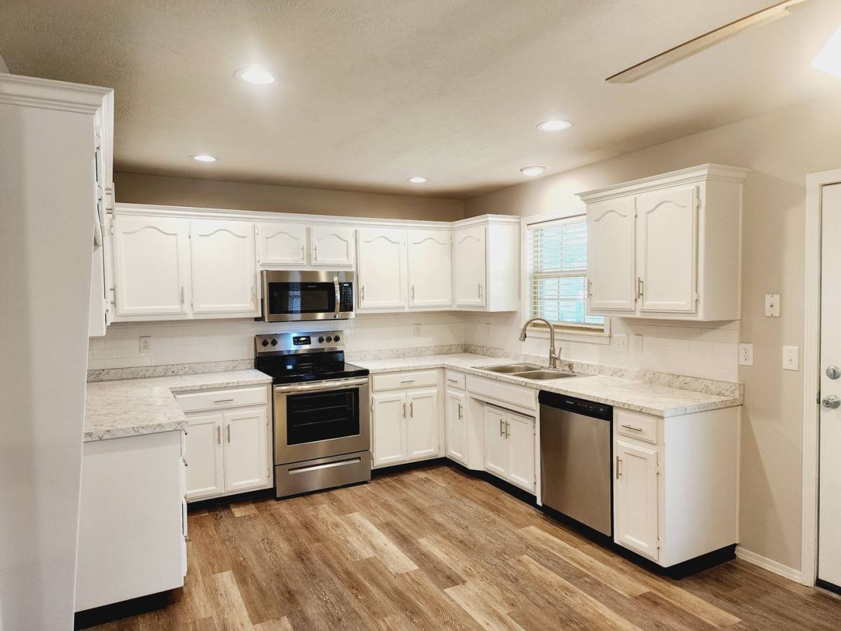 House for rent at 4303 S Sulgrove Ave, Springfield, MO 65804