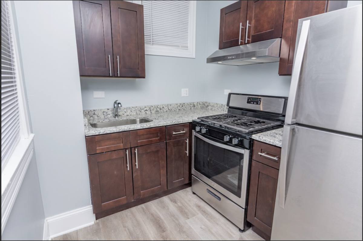 Apartment for rent at 7750 S Muskegon Ave, Chicago, IL 60649