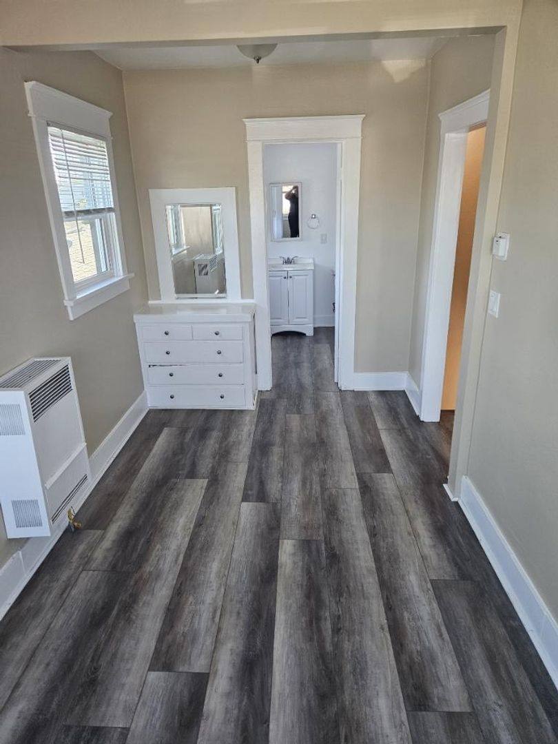 Apartment for rent at 1445 N Warren Ave, Long Beach, CA 90813