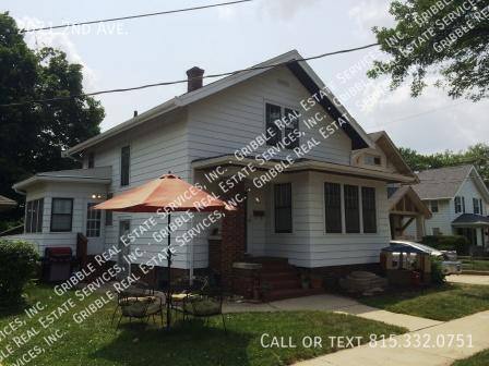 House for rent at 2021 2nd Ave, Rockford, IL 61104