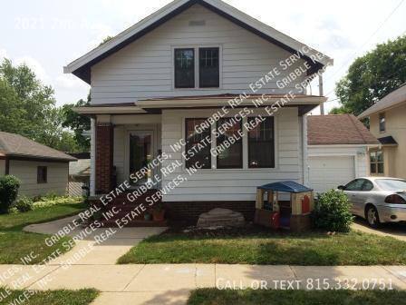 House for rent at 2021 2nd Ave, Rockford, IL 61104