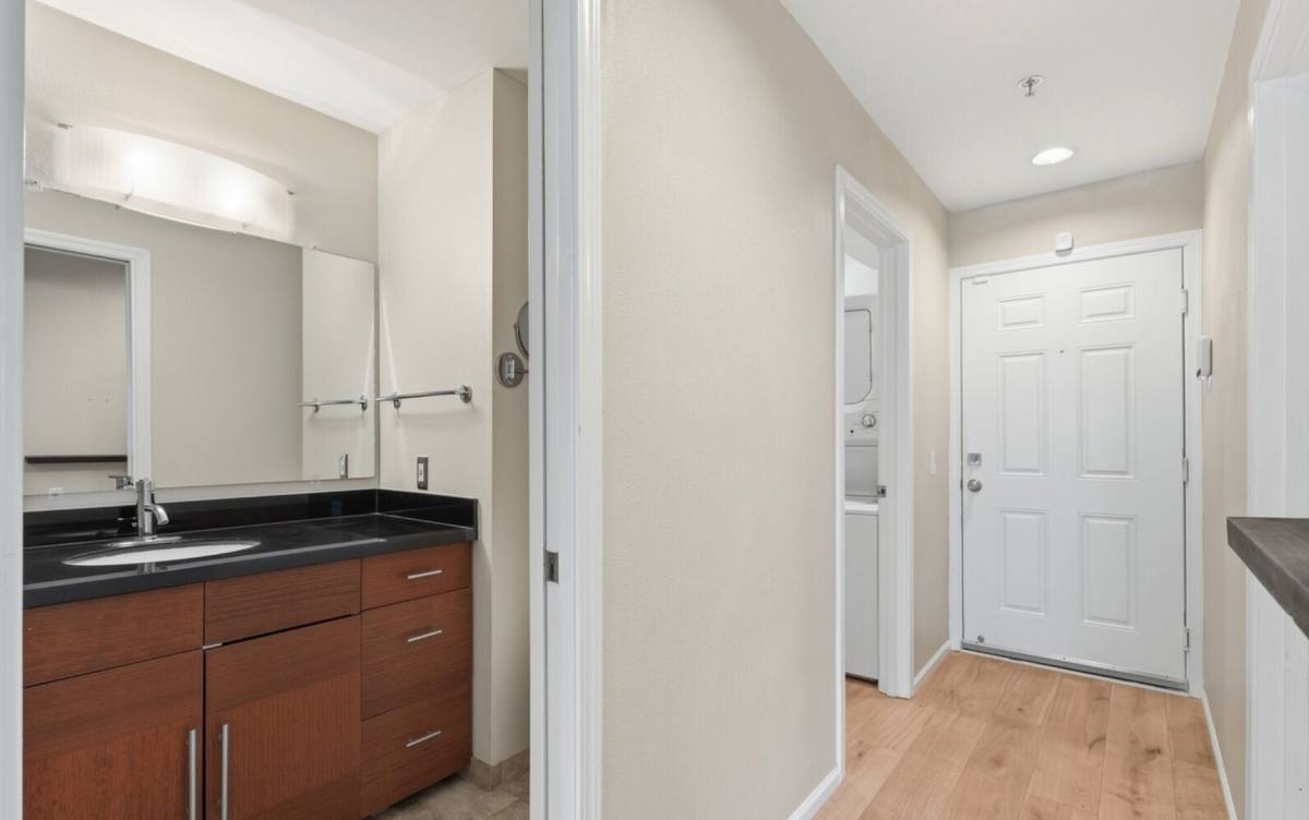 Condo for rent at 2116 California Ave SW, Seattle, WA 98116