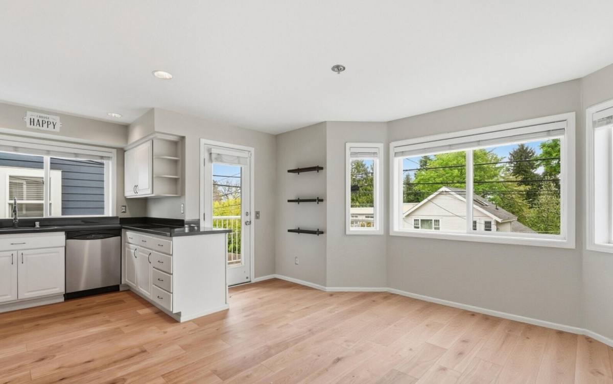 Condo for rent at 2116 California Ave SW, Seattle, WA 98116