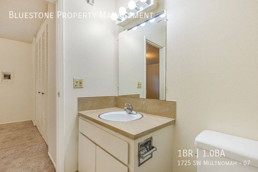 Apartment for rent at 1725 SW Multnomah #7, Portland, OR 97219